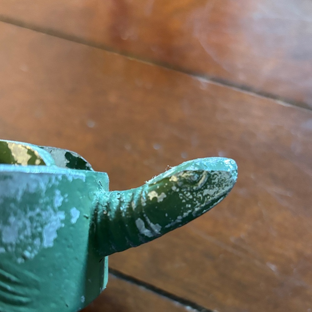 Vintage, cast iron Green Turtle Shaped flower “frog” - Picture 2 of 8